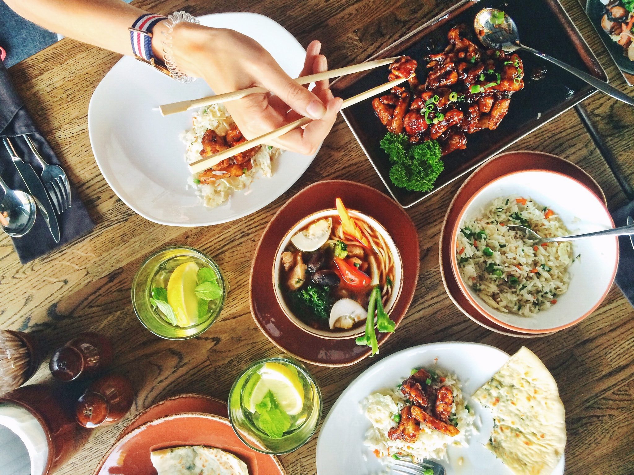Food Tricks When Traveling | Holidaytriptours.com
