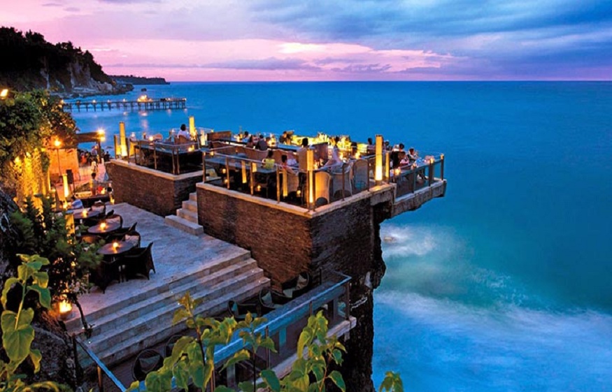 YOUR ROMANTIC VACATION IN BALI